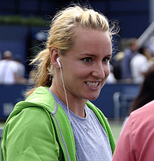 Bethanie Mattek-Sands at the 2009 US Open 01.jpg