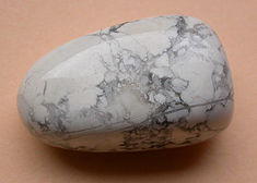 Howlite - tumble polished stone.jpg