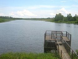 Река Орудовка в районе пос. Сандово, вид с плотины