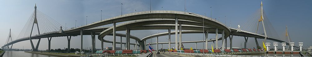 Мост Дипангкорн Расмийоти через Менам-Чао-Прая