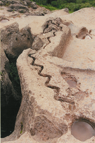 Qenko Archaeological site - snake.png