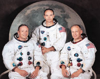 слева направо: Нил Армстронг, Майкл Коллинз, Базз Олдрин
