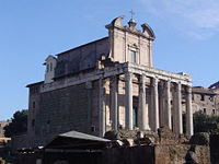 Tempel of Antoninus - Faustina FR-Rome.JPG