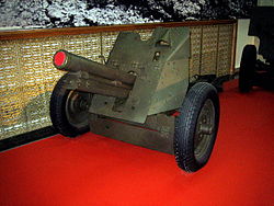 76-мм полковая пушка обр. 1943 г. в Центральном музее Великой Отечественной войны в Москве