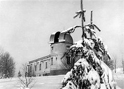 Главное здание Зоннебергской обсерватории (около 1935 года)
