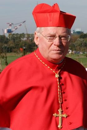 Кардинал Анджело Скола