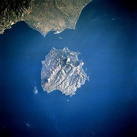 Вид острова из космоса