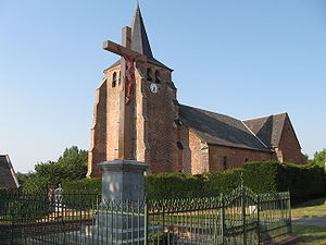 Église fortifiée de Haution.JPG