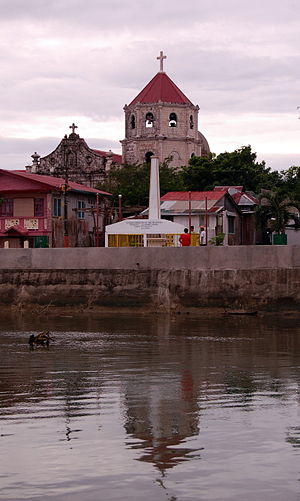Gumaca Cathedral exterior.jpg